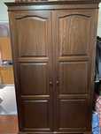 Roupeiro com duas portas