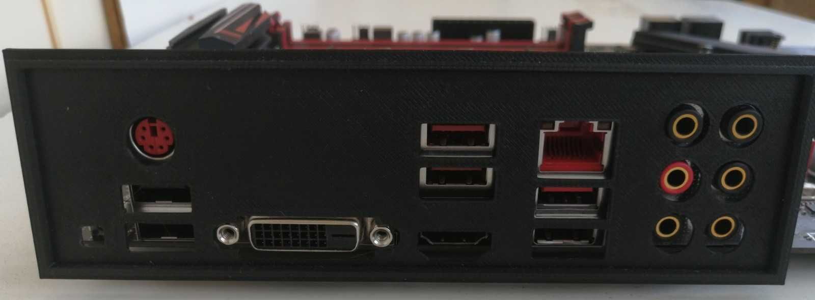 Продам материнскую плату B450 Gaming Plus, Socket AM4, DDR4.