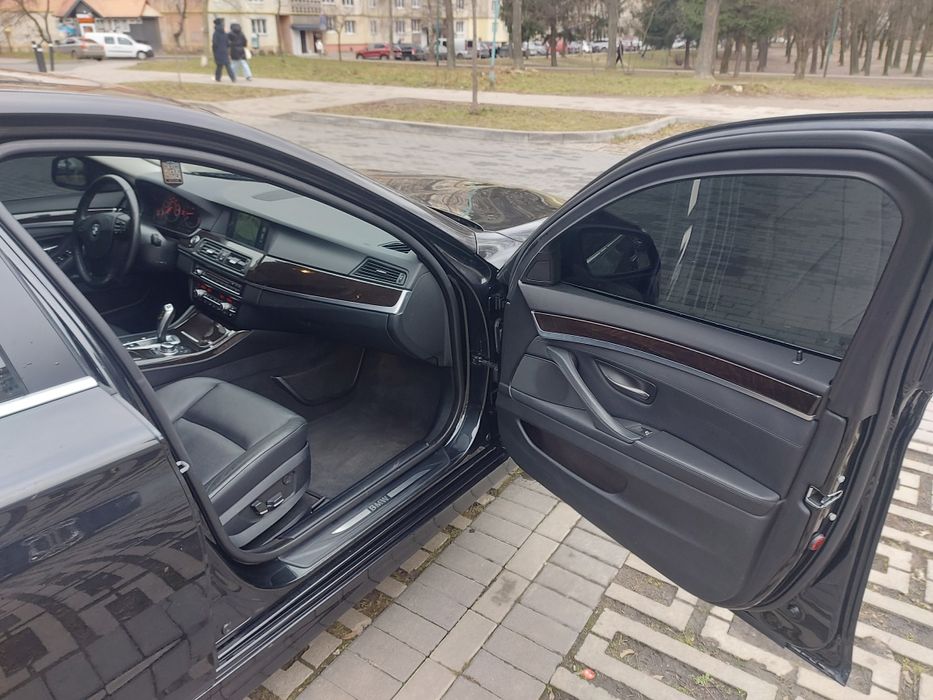 Продам терміново БМВ Ф10 2013р.