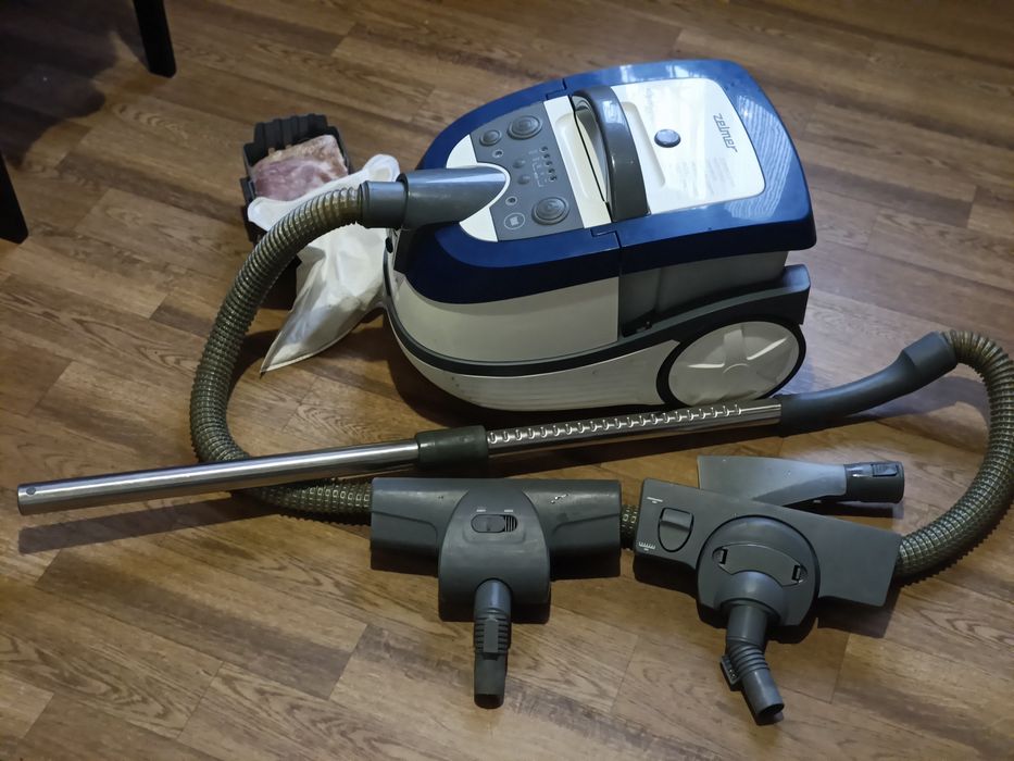 Миючий пилосос Zelmer Aquawelt 1600 W.