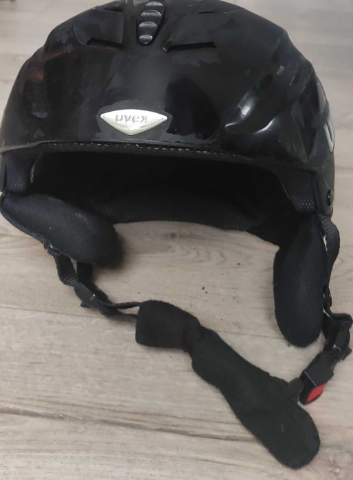 Kask narciarski UVEX męski czarny