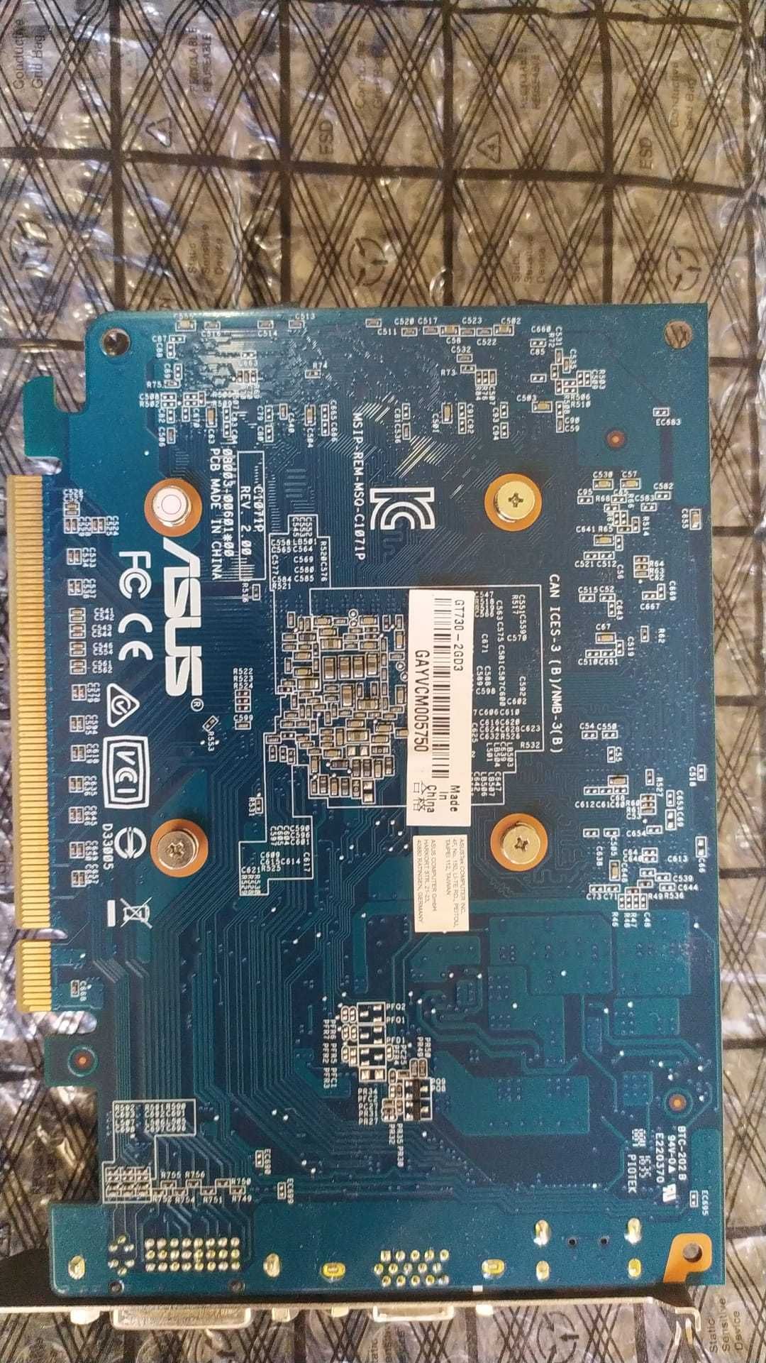 Placa gráfica ASUS Geforce GT 730