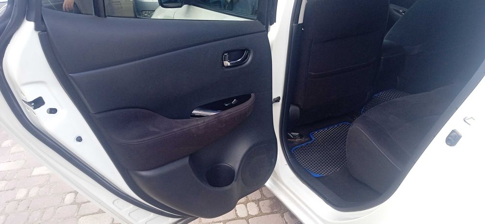 продам Nissan Leaf 2014 24kWt I покоління (FL)