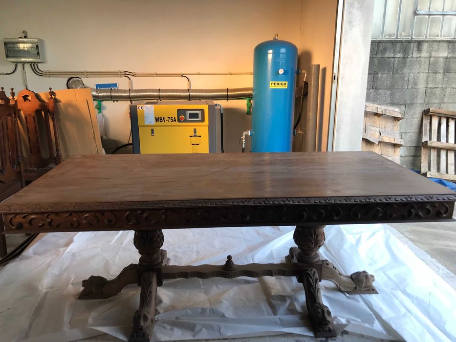 Sala em Madeira Trabalhada