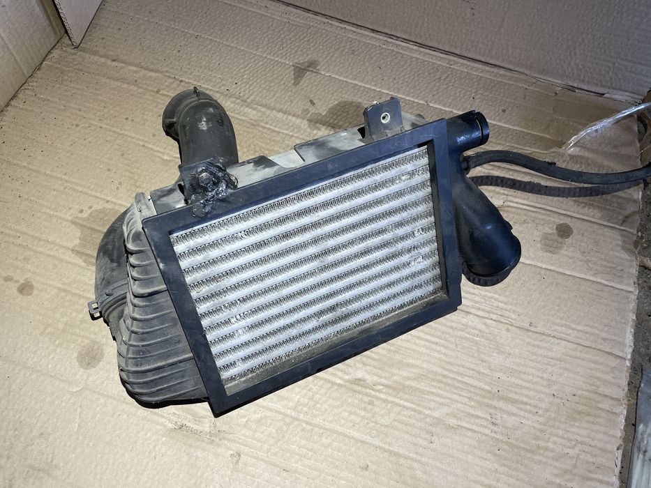 Радіатор інтеркулер VAG 701145805 Фольксваген Транспортер Т4