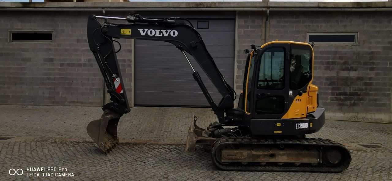 Giratória Volvo ecr 88 d