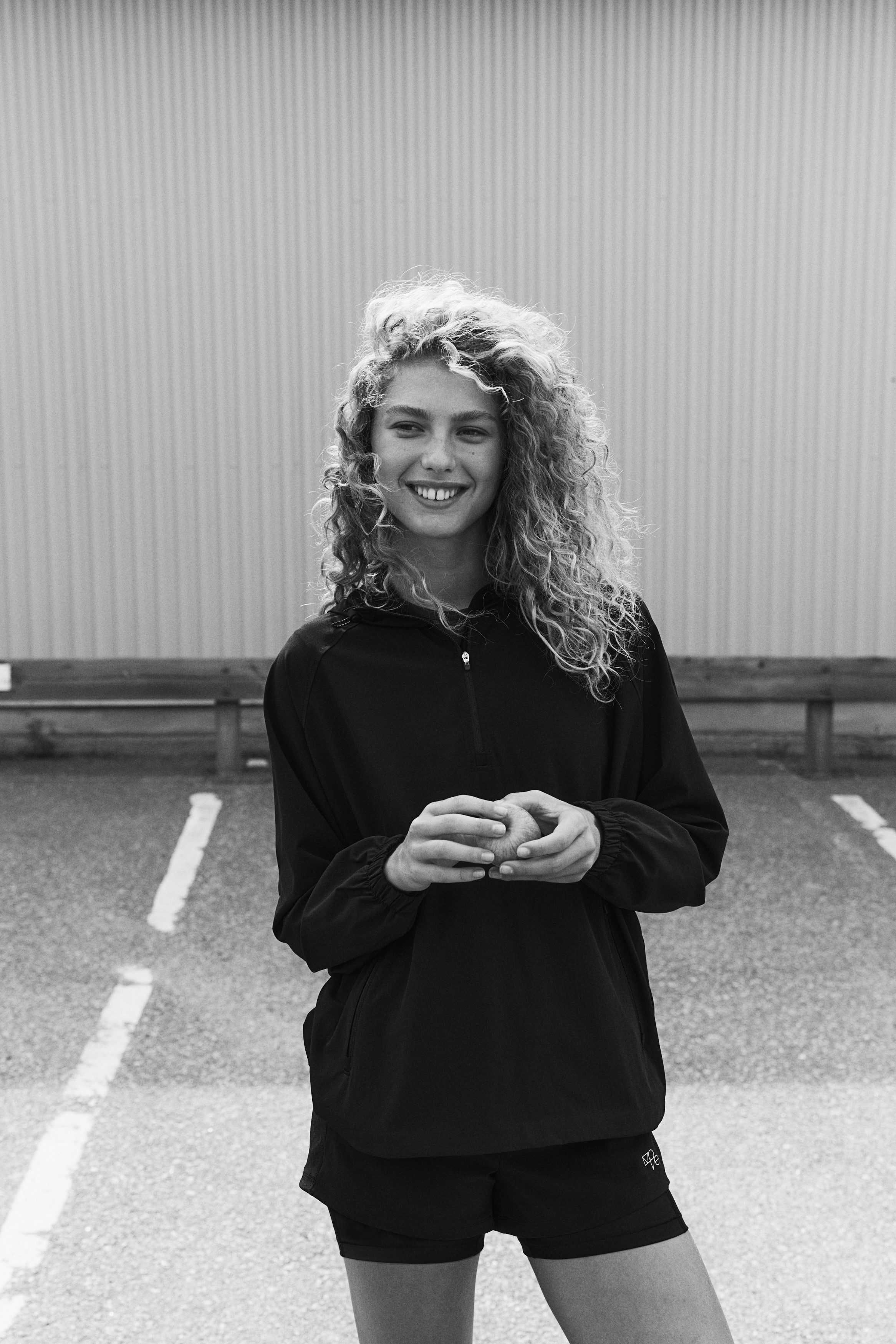 H&M SPORT Kurtka do biegania FUNKCJONALNA S czarny anorak PROMOCJA