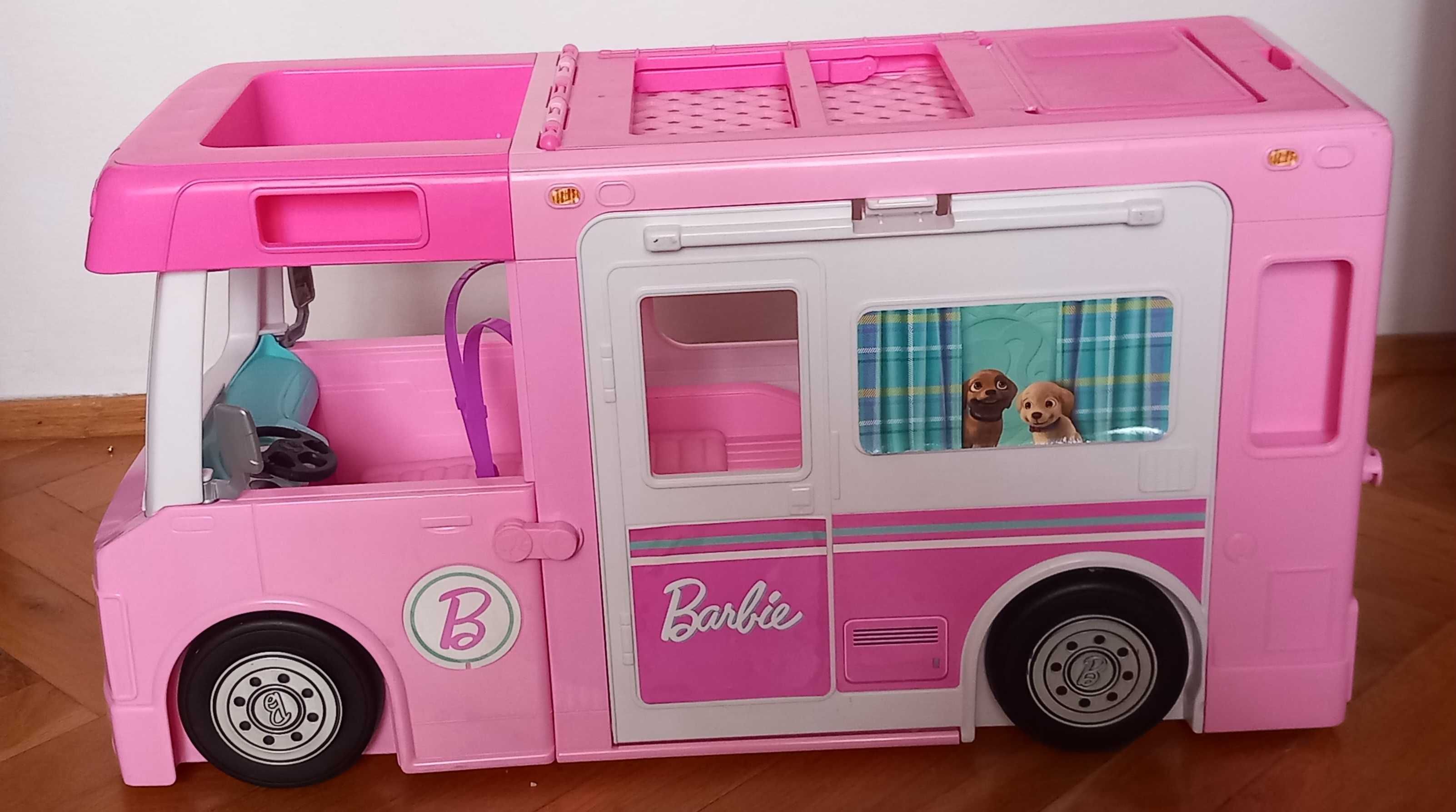 Barbie camper van