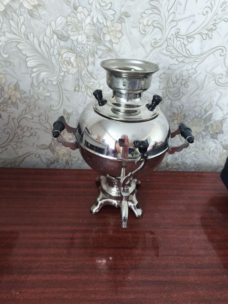 Самовар 4л электрический
Рабочий. 
Есть 2шт
