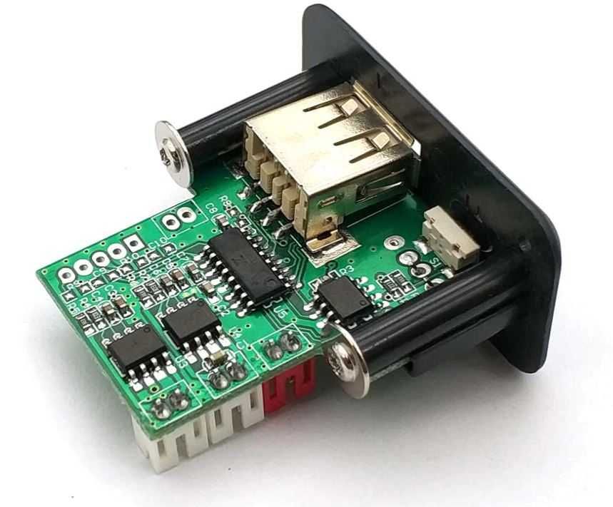 Компактная мини mp3 панель с USB и MicroSD 3.7-5 Вольт усилитель 3W