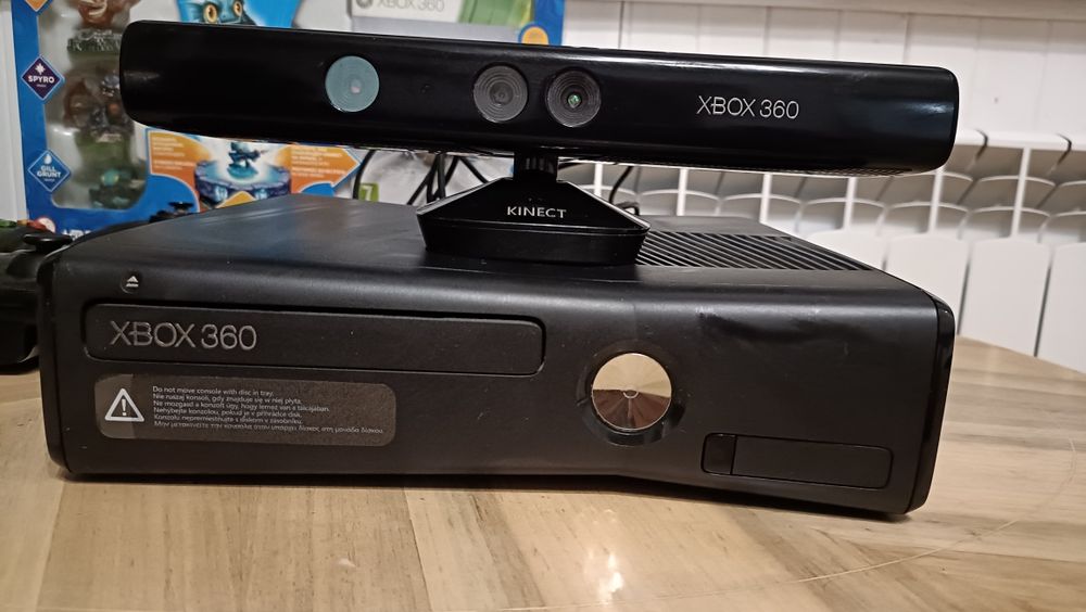 Xbox 360 Kinect , gry , pady