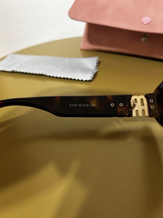 Oculos de Sol Miu Miu