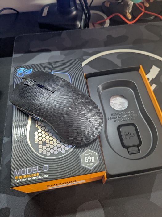 Rato glorious model o wireless