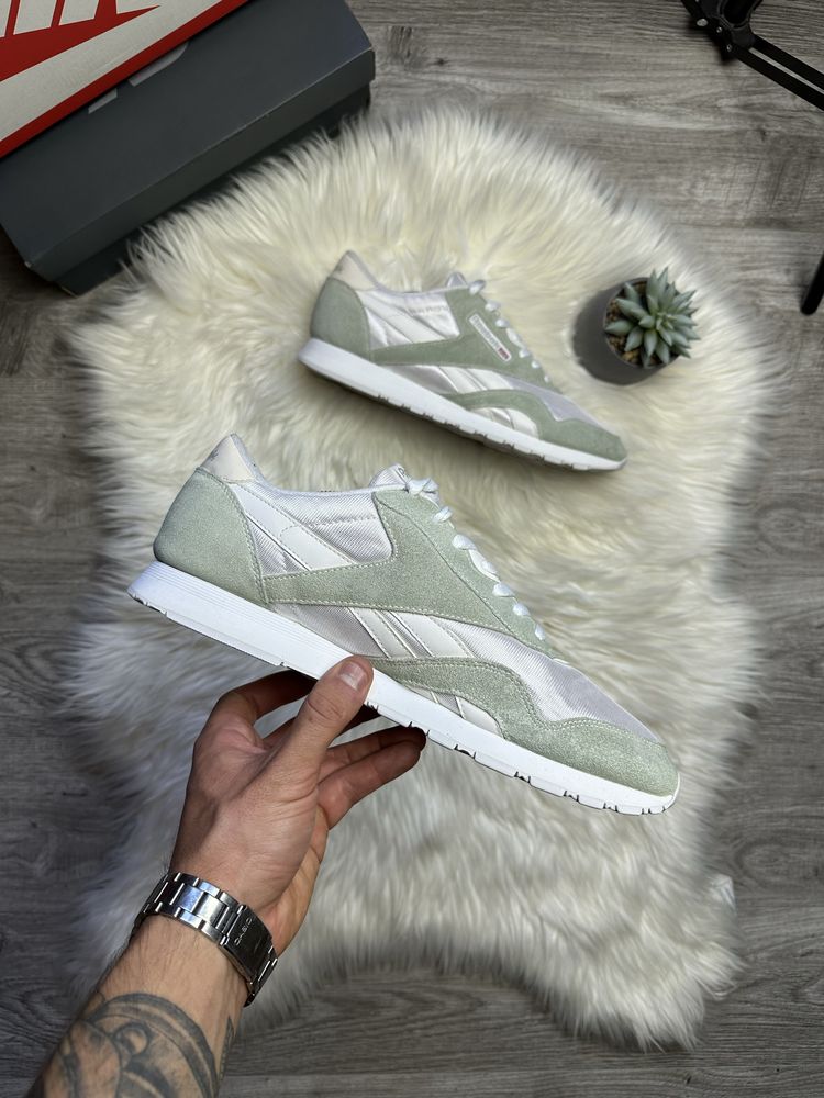 Кроссовки Reebok classic original 45р