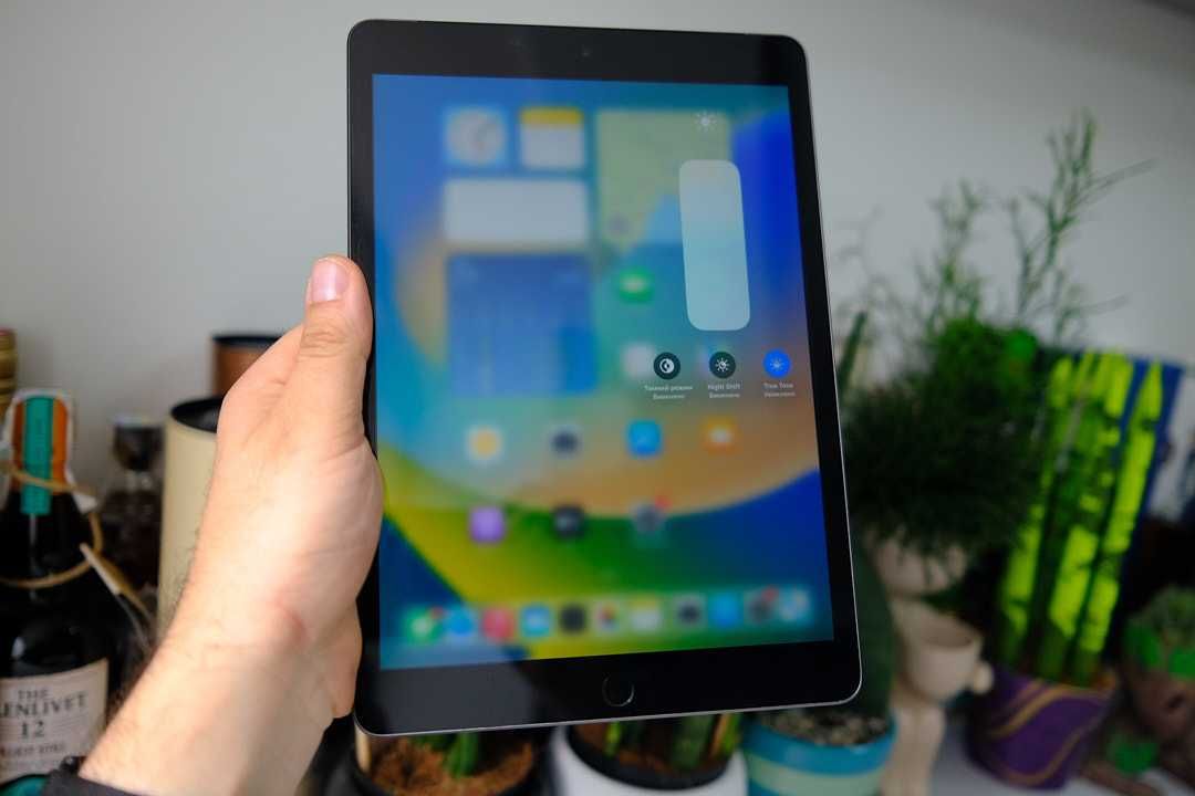 Ipad 9 64 gb LTE Батарейка  100%