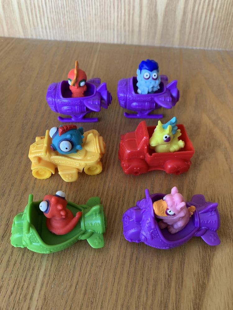 Zomlings 2017 (boneco + veículo)