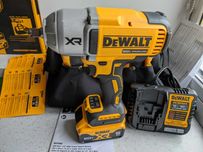 Бесщеточный ударный гайковерт DeWalt DCF900P1 ½" (обновленный DCF899)
