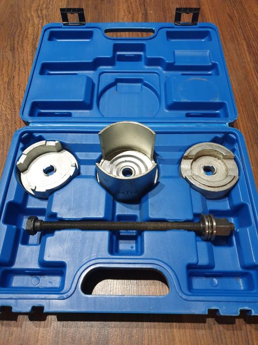 Ściągacz tulei tylnej belki renault  laguna 2