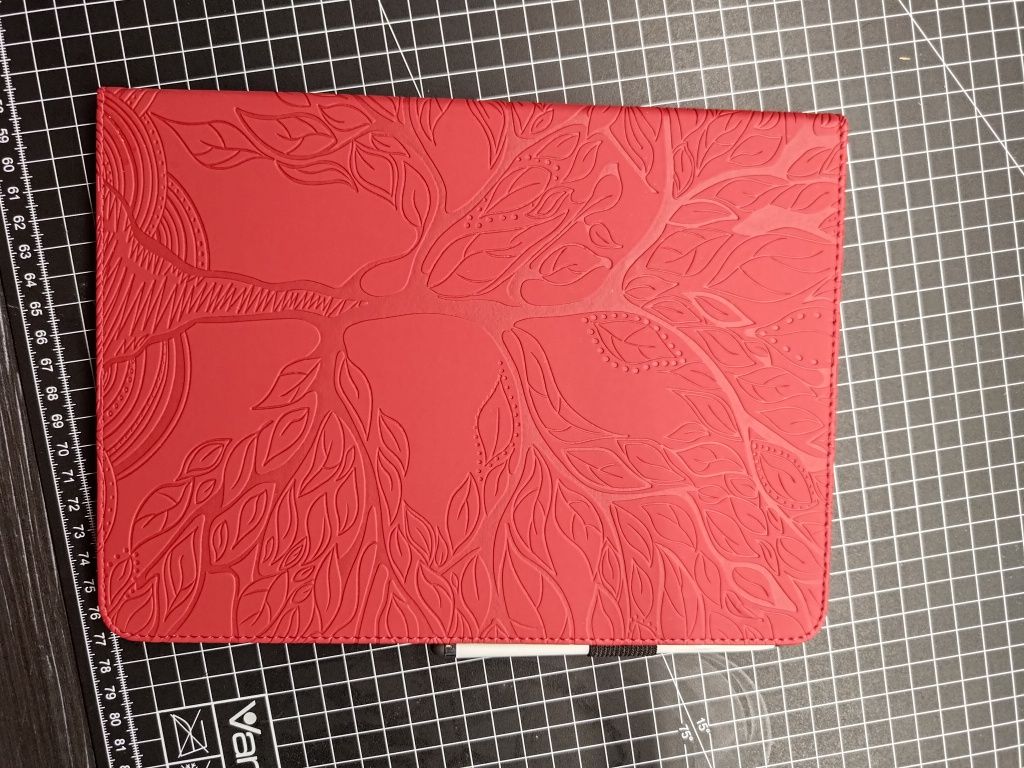 Etui iPad pro 11 z rysikiem czerwone