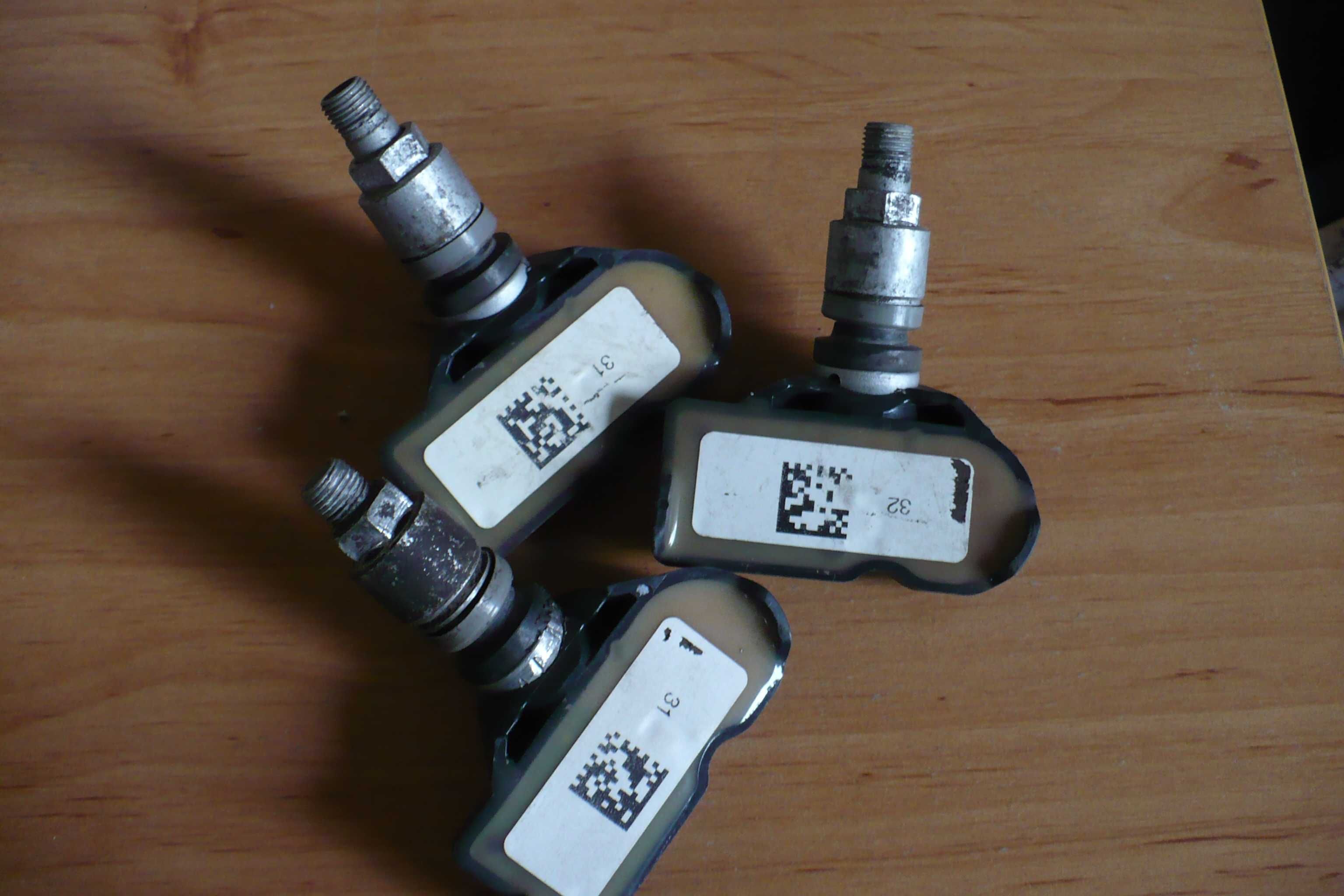 Czujniki ciśnienia TPMS Oryginał VW Passat CC, B7, Tiguan 3 szt.