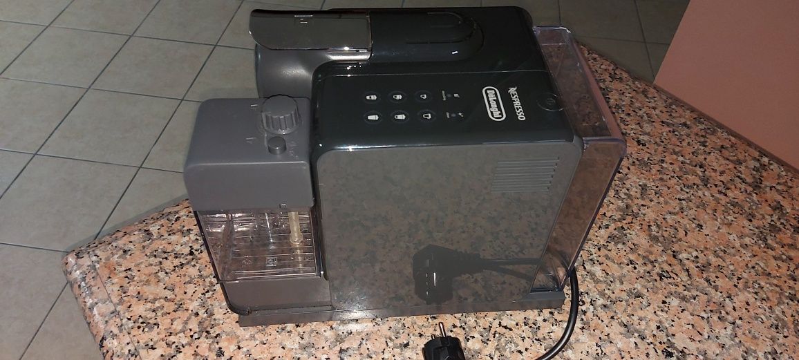 Lattissima touch black delonghi
