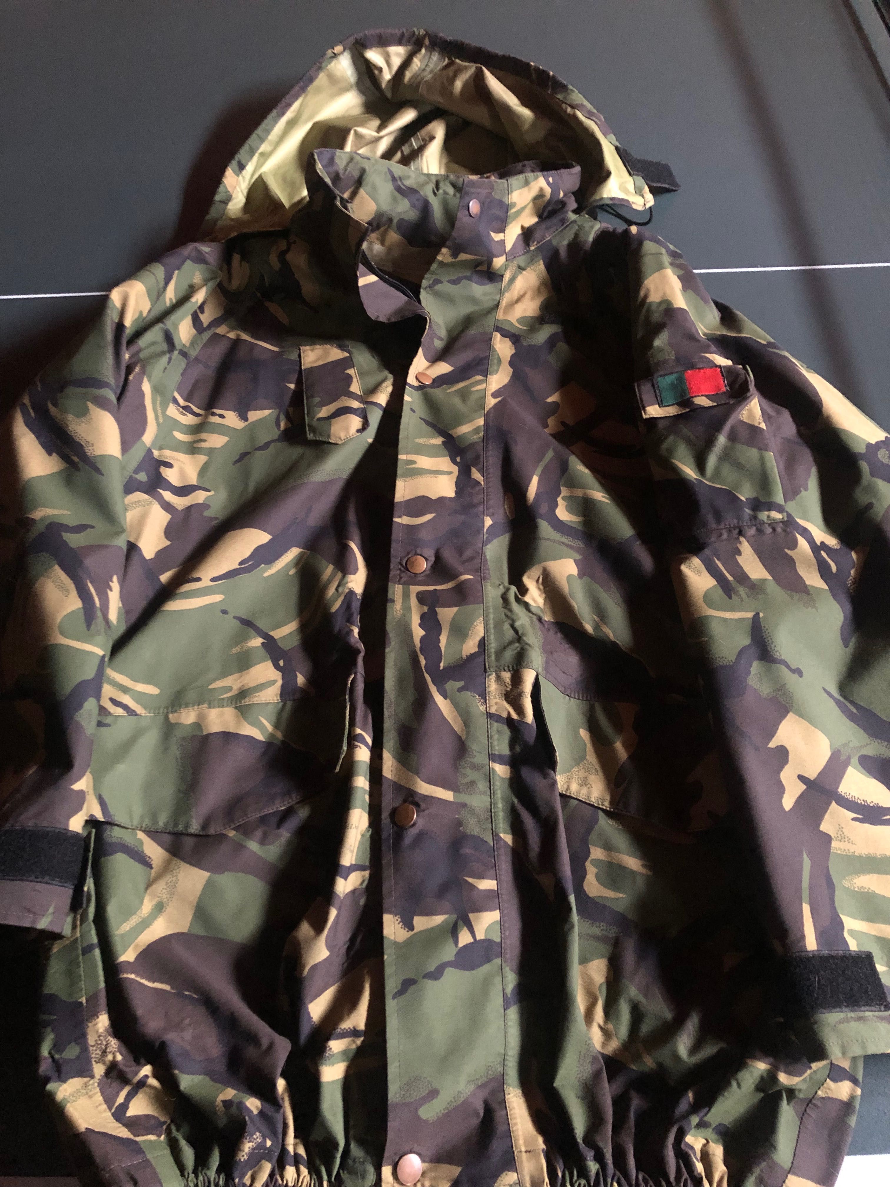 Casaco GoreTex Tamanho L