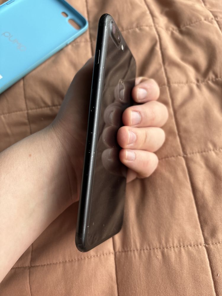Продам Айфон 7+, в свій час купляв в США