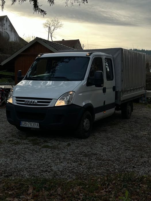 Iveco Daily 35S14  Iveco Daily 35S14 brygadówka plandeka 7 miejsc odrestaurowany