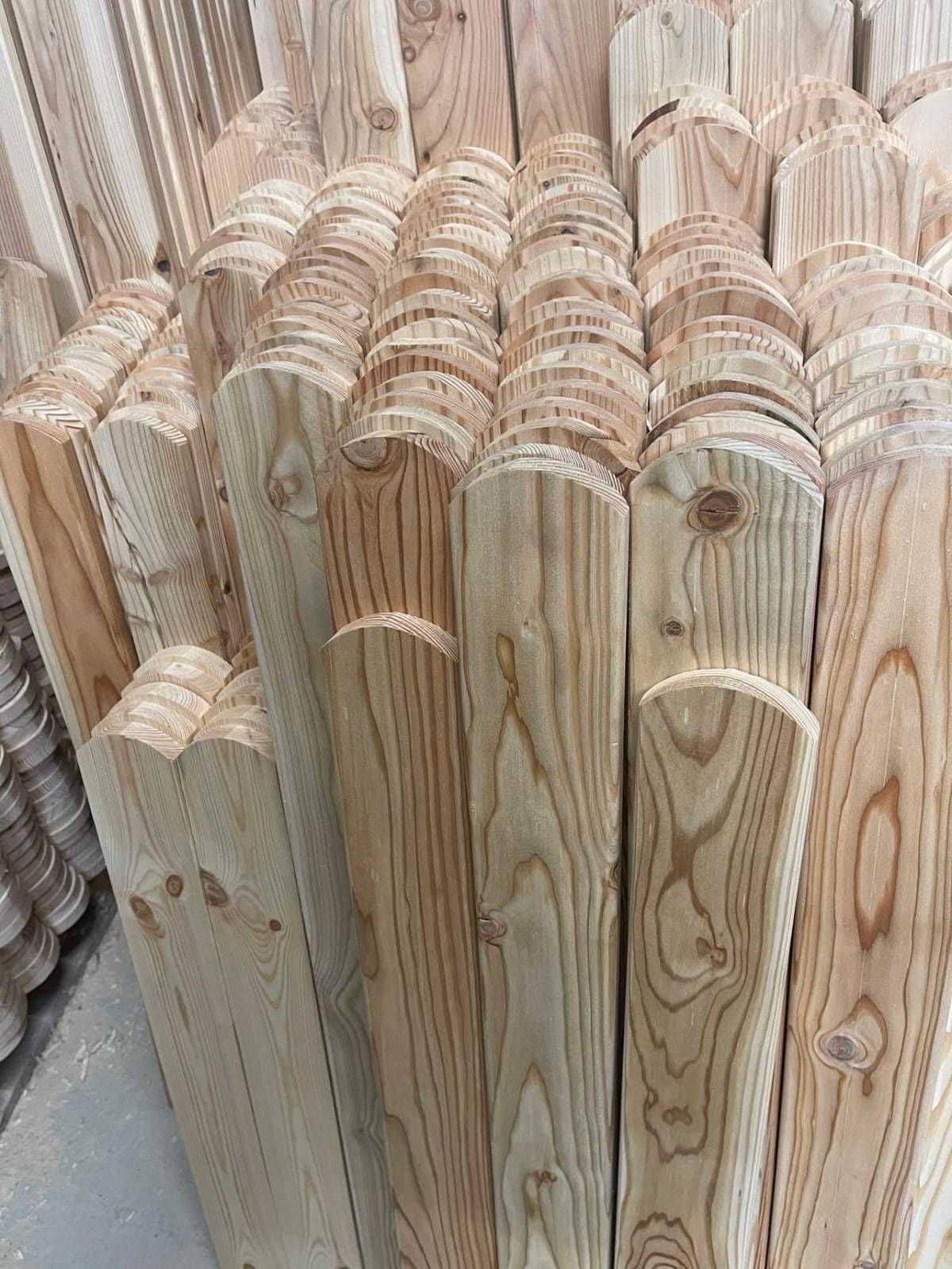 Sztachetki drewniane sosna modrzew dostępne od ręki