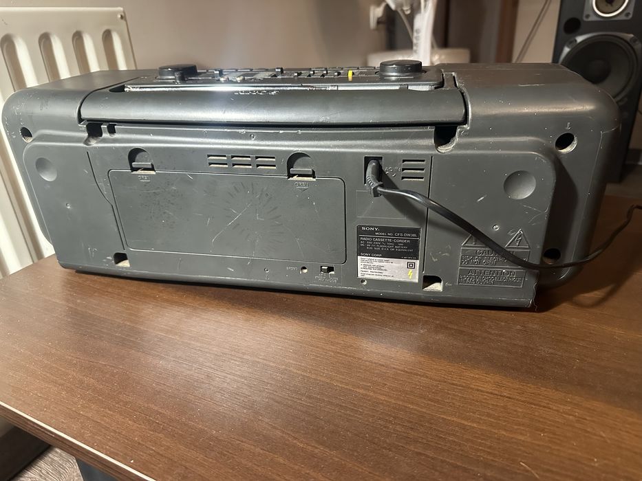 Sony CFS-DW38l boombox