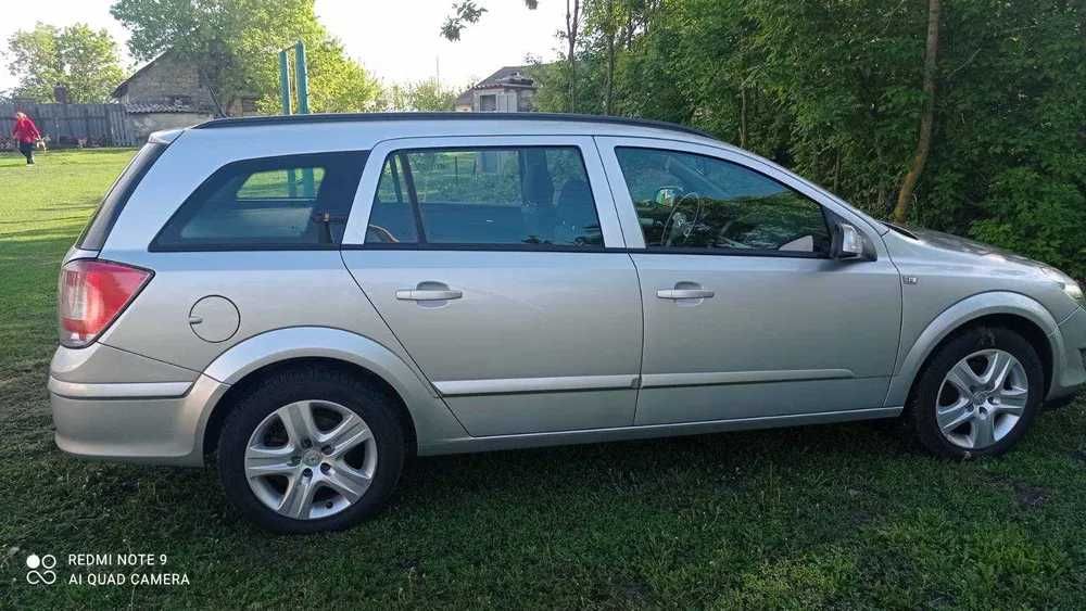 Opel Astra H в отчилчном состоянии