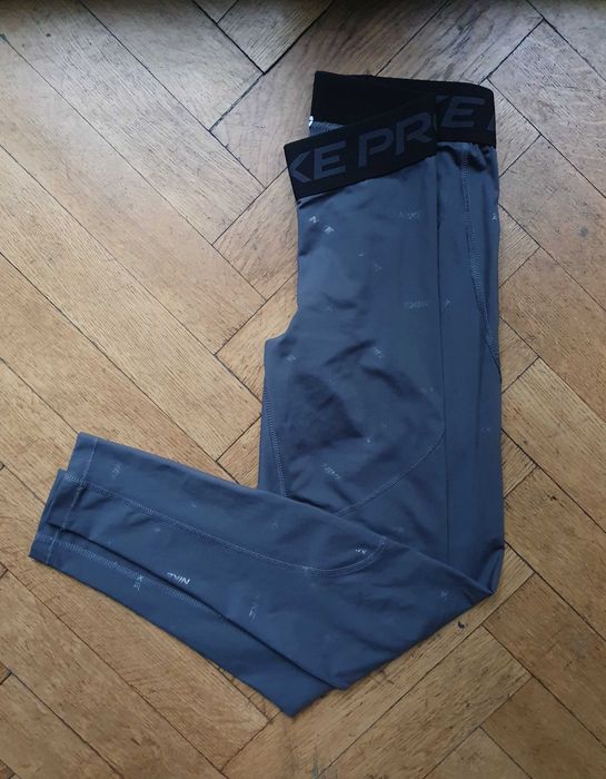 Legginsy nike szare wzory treningowe sportowe