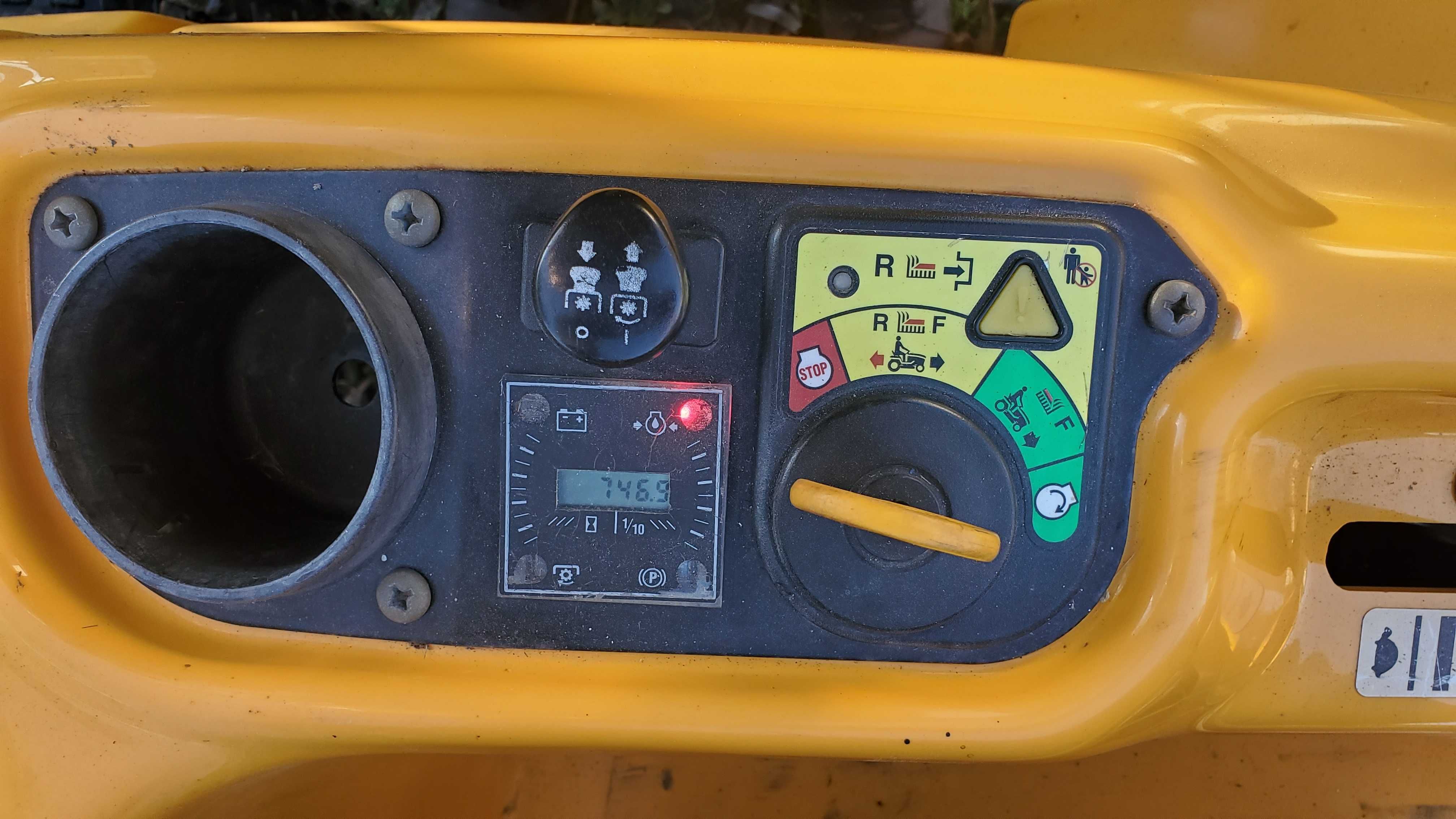 Cub Cadet FMZ50 22hp kawasaki Traktorek kosiarka FH661V