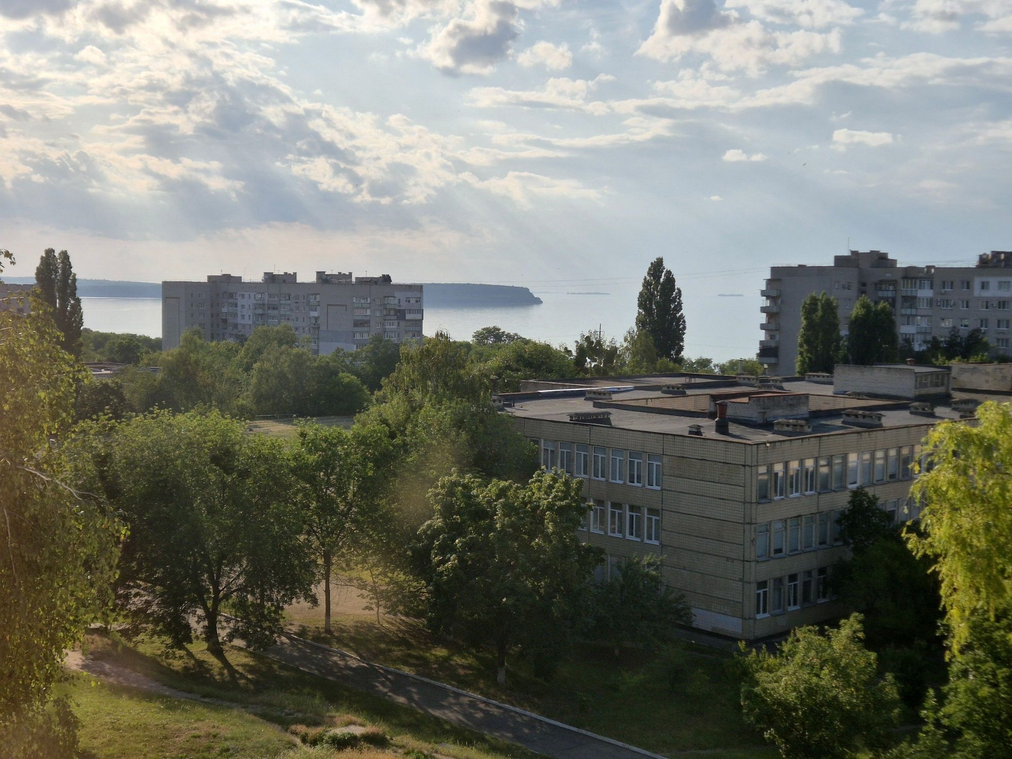 3-кімнатна Будівельників 8