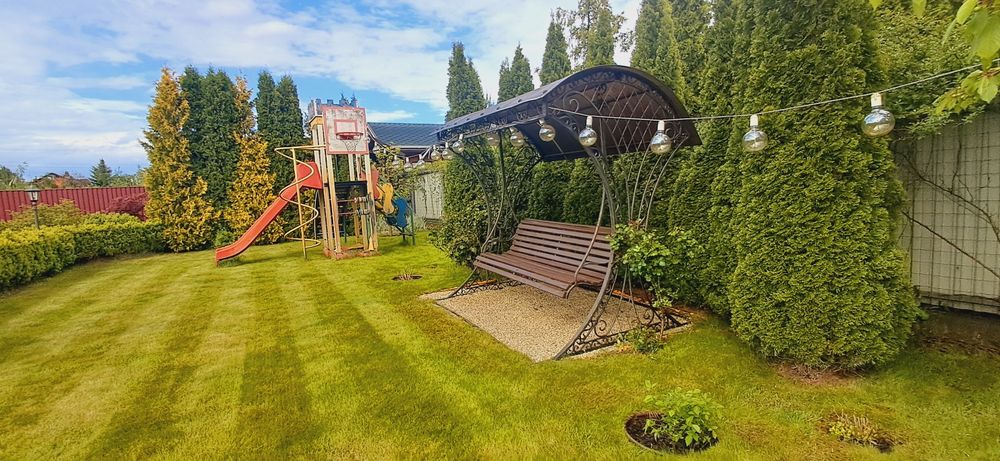 Комфортний 1 затишний будинок. 6 кімнат.