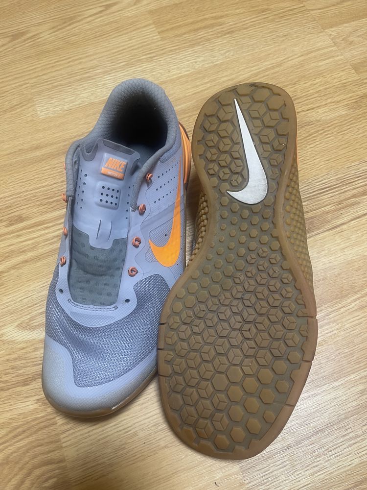 Продам кросівки Nike Metcon 2