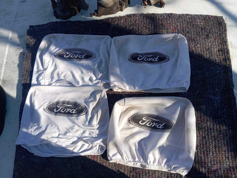 Приборка Форд ескорт, торпеда,пластик салону. Панель приладів ford