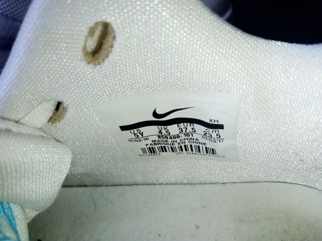 Nike nr 37.5--23.5 cm