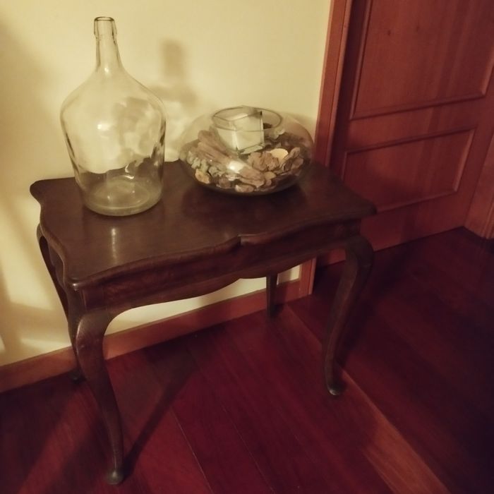Mesa de centro antiga