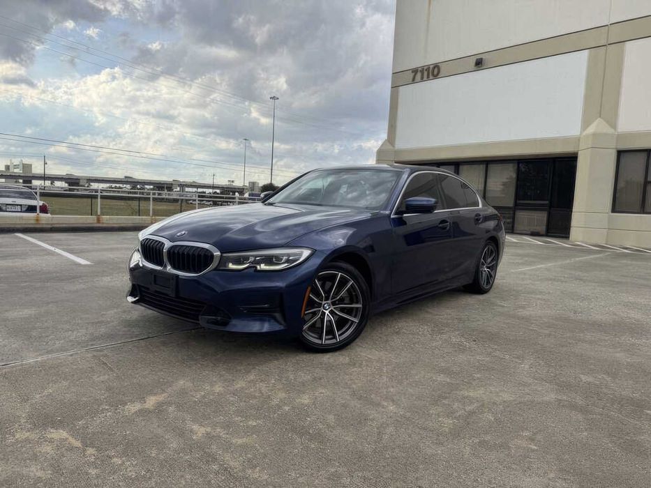 BMW 3 Series 330i      2020