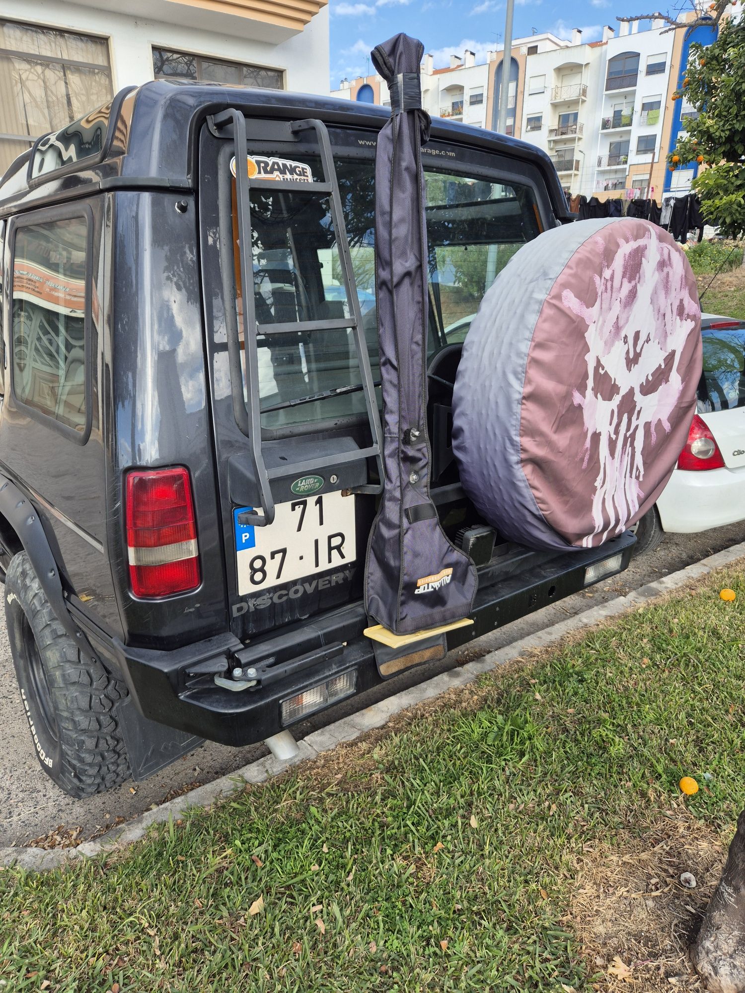 Land rover discovery 300