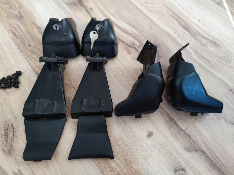 Stopy do bagażnika Ford Focus MK1 2004
