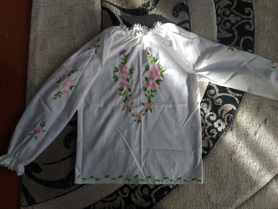 Вишиванка ручної роботи, вышиванка