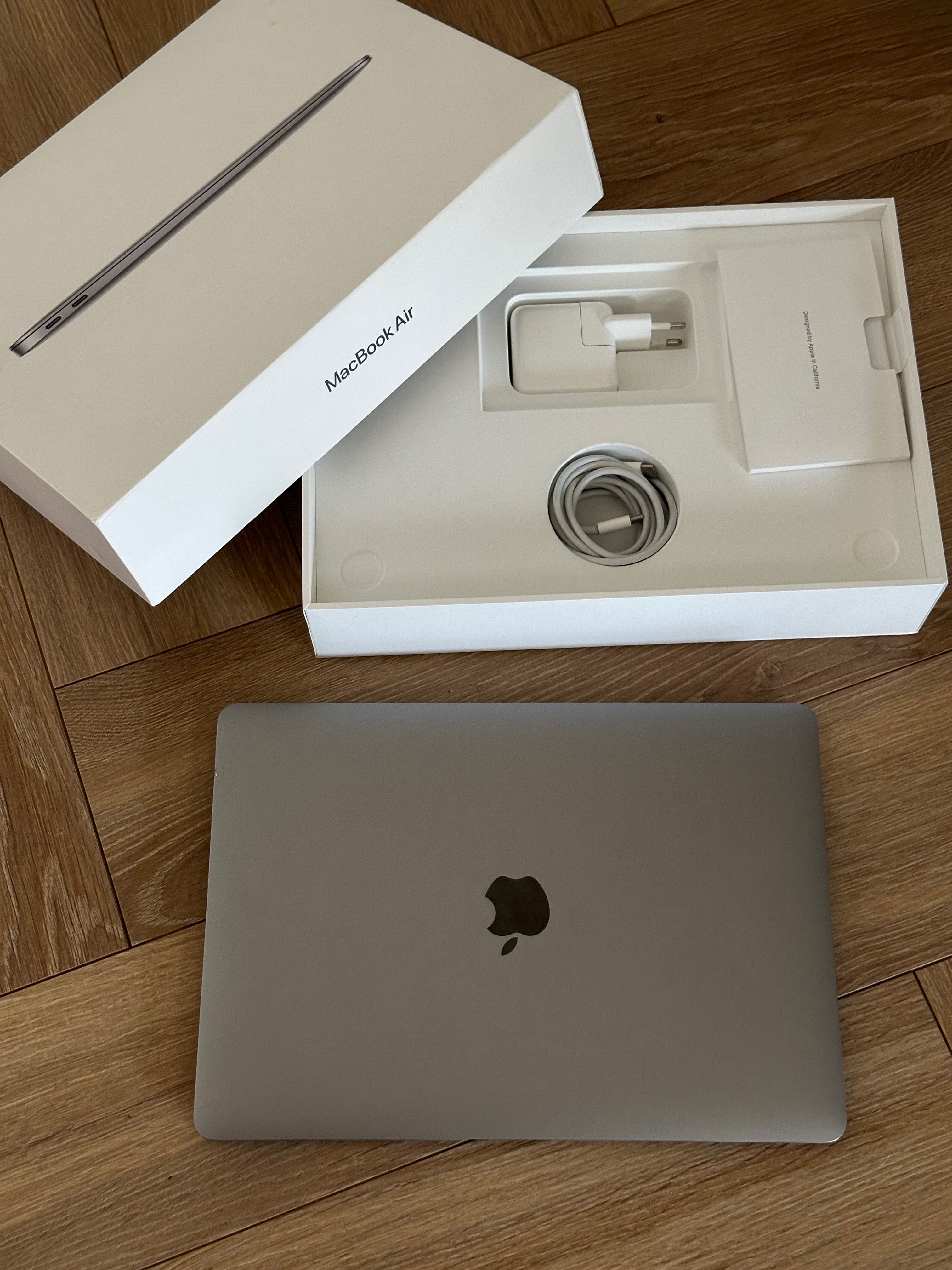Macbook Air M1 8/256 A2337