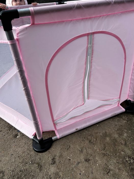Манеж дитячий  рожевого кольору