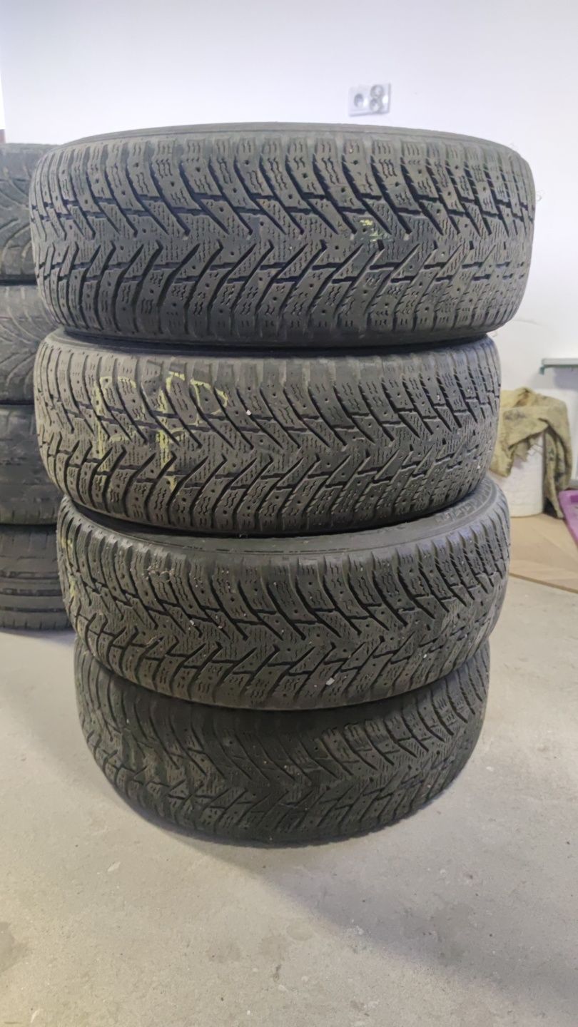 Nokian hakkapeliitta 8 205 60 r16