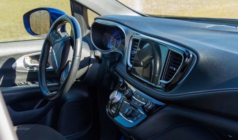 Chrysler pacifica pacyfika 4x4 4awd Trzebinia  gotowa do jazdy