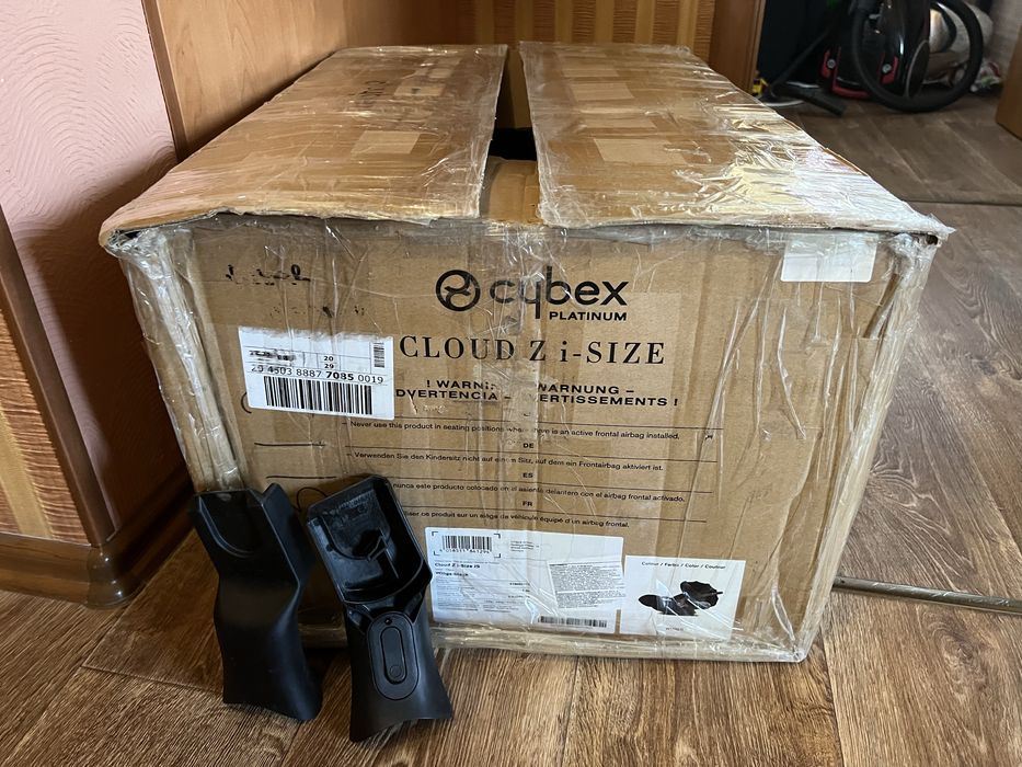 Автокрісло Cybex Cloud Z i-Size by Jeremy Scott автолюлька чорне золот