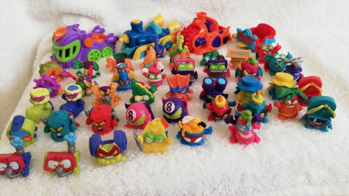 Super zings seria 5 (43 figurki, 4 pojazdy)