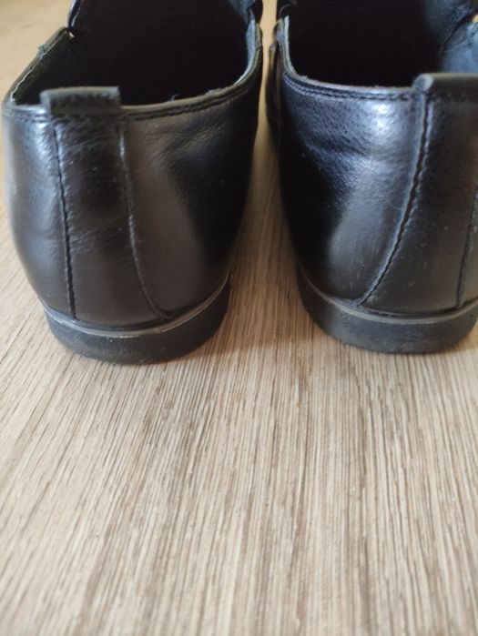 Гарні туфлі на хлопця